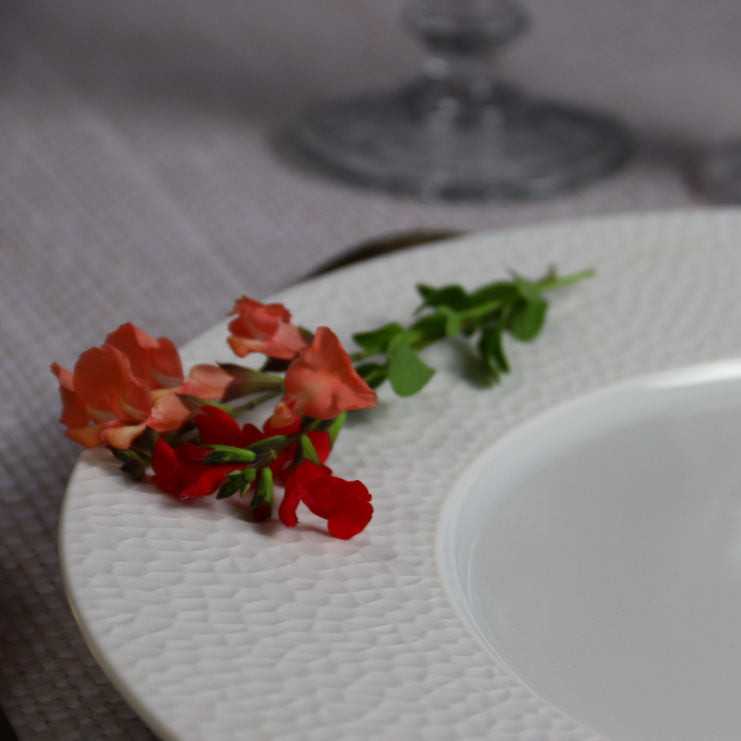 3 Round presentation plates 32 cm
