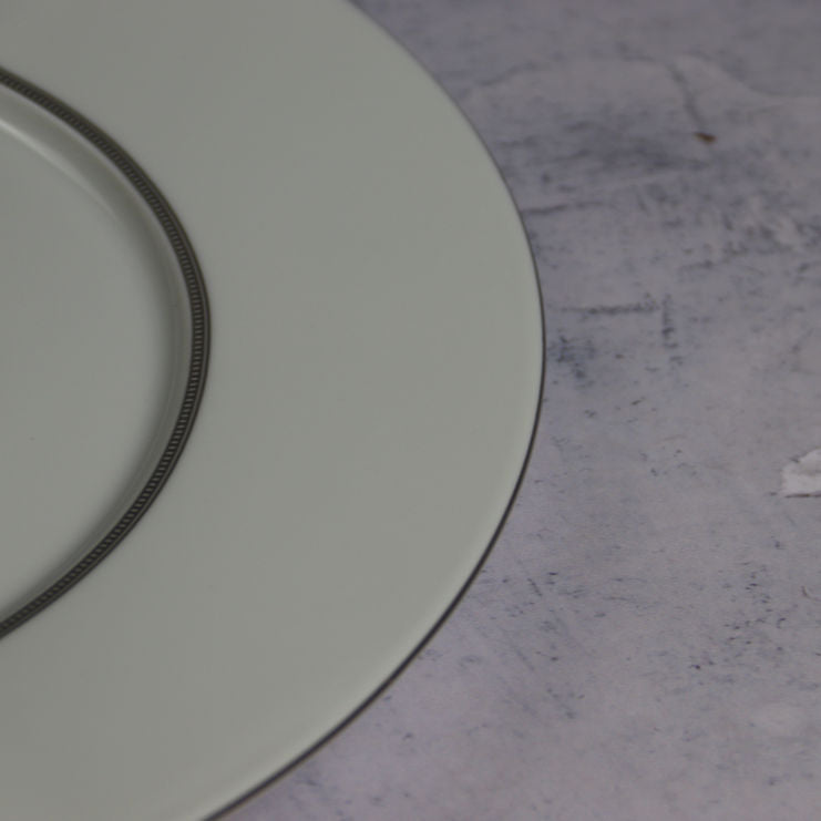 6 Round presentation plates 32 cm with rim