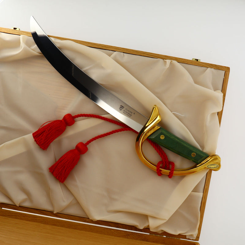 Lafayette Champagne saber green lamina handle in a big oak box Topshot